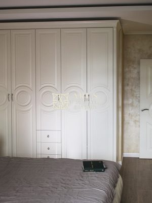 shkaf-dlya-spalni-iz-mdf-min